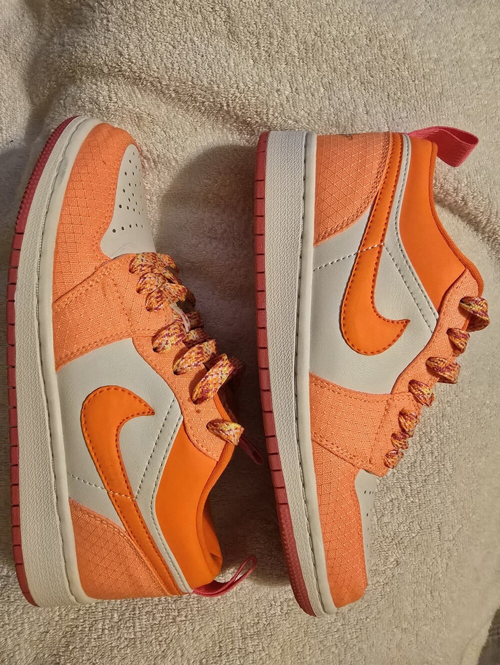 Air Jordan 1 Low Utility Crimson Pulse GS 5.5Y / W 7 - Picture 12 of 16